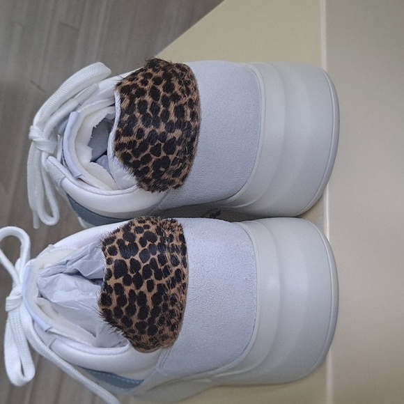 NIB Axel Arigato sneakers - Picture 4 of 16